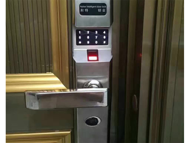 安装指纹锁