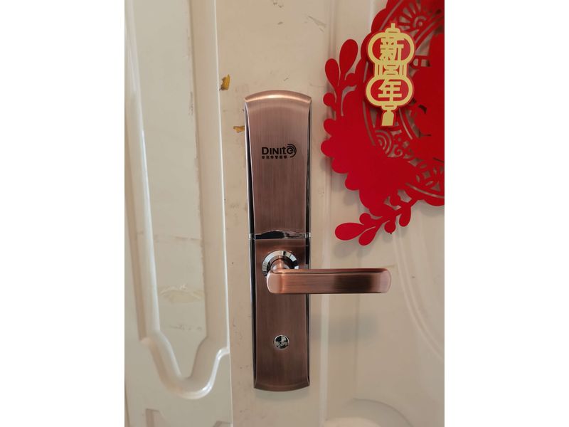 密码门锁